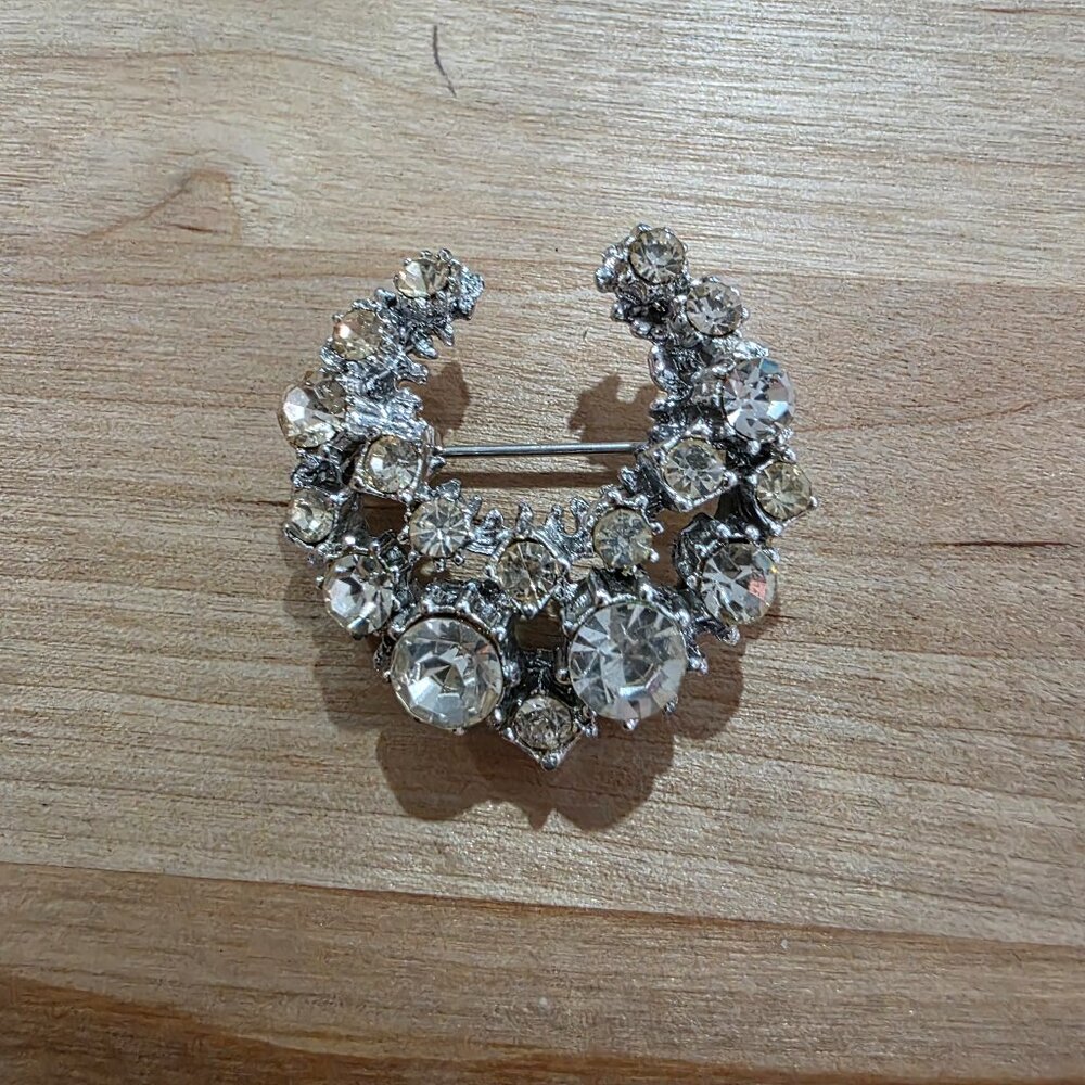 Rhinestone Brooch ~ Vintage ~